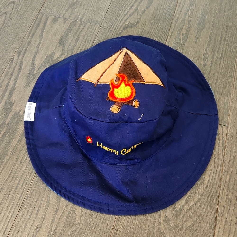 Reversible new hat